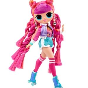 LOL Surprise OMG roller chick fashion doll, complete with accessory pack…